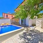 Luxury Meri With Pool And Jakuzi In Villa Kaş