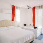Villa Luxury Meri With Pool And Jakuzi In *