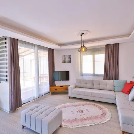 Luxury Meri With Pool And Jakuzi In Villa