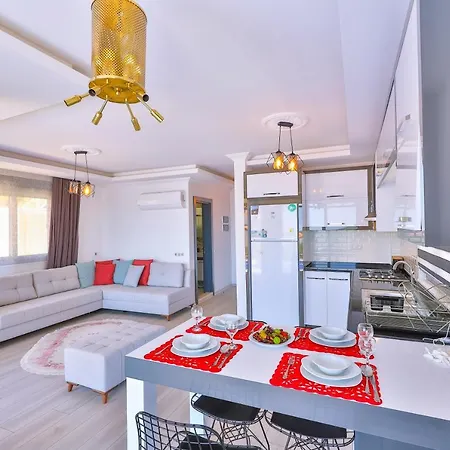 Luxury Meri With Pool And Jakuzi In Kas