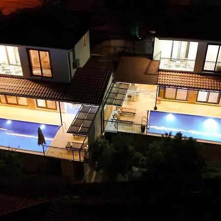 Luxury Meri With Pool And Jakuzi In Villa Kaş