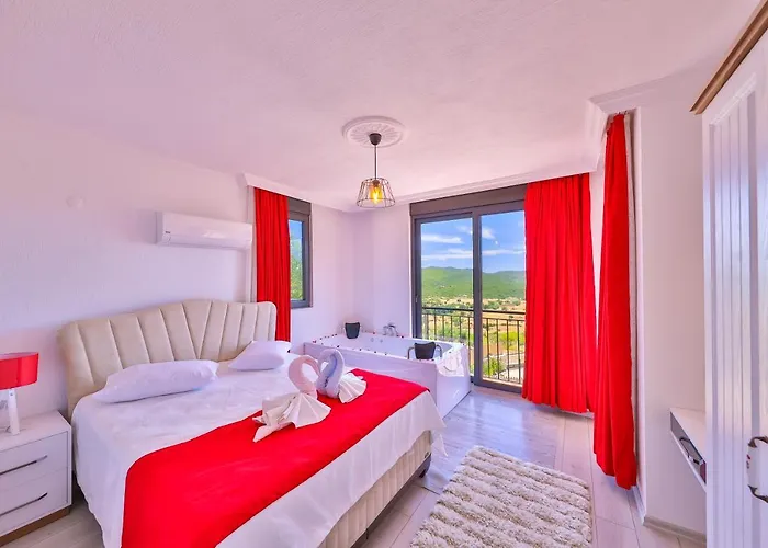 Luxury Meri With Pool And Jakuzi In Kas