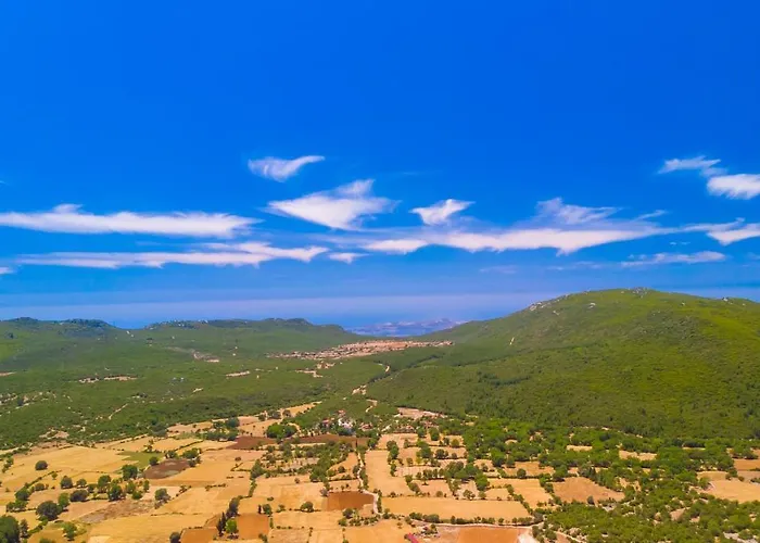 Luxury Meri With Pool And Jakuzi In Villa Kas