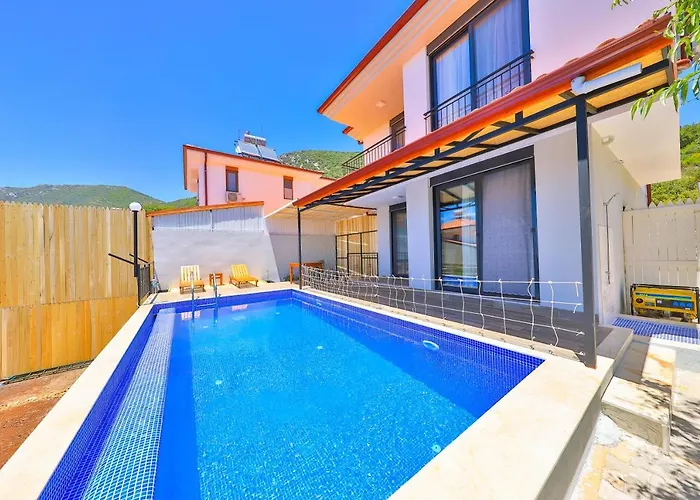 Villa Luxury Meri With Pool And Jakuzi In Kas